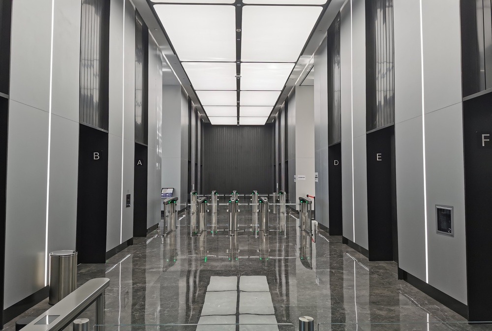 成都OPPO大厦电梯厅图